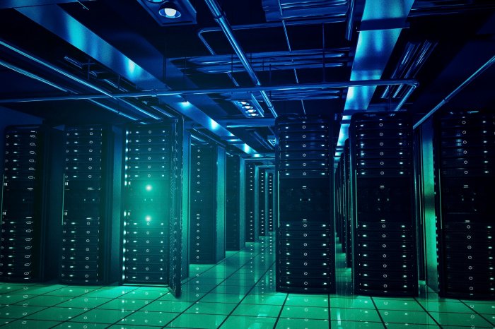Dedicated server for e-commerce: security and scalability considerations