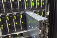 Server game dedicated servers difference regular between games